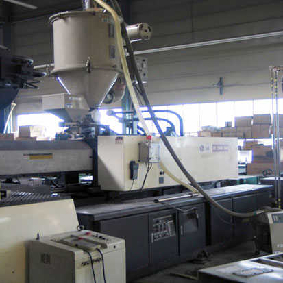 74 tons Injection Moulding Machine- 1